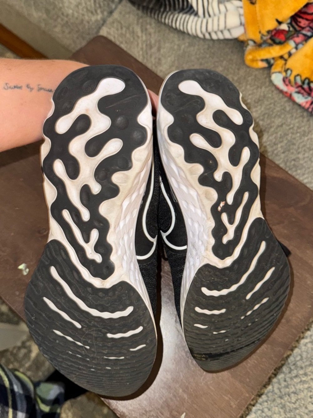 Nike Black and White Women's Knit Athletic Sneakers - Picture 9 of 9